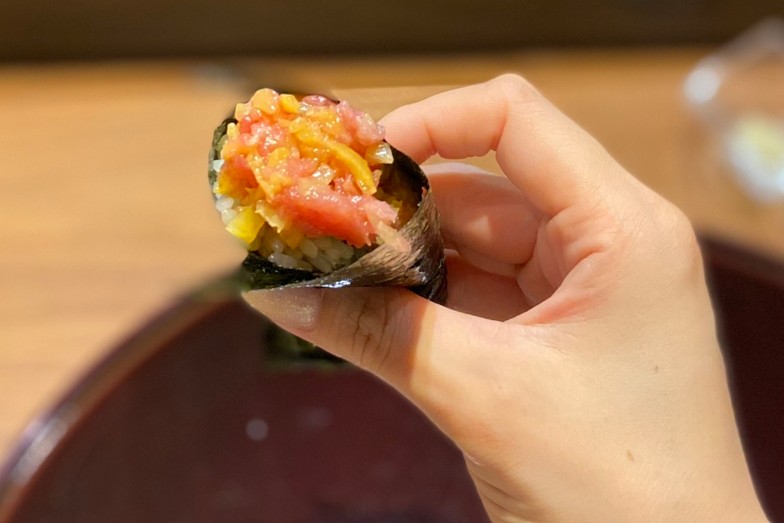 人気の一品「トロタク」を鮨くまくらでお楽しみください