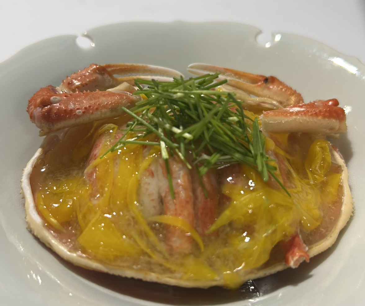 「セイコガニの蕪と菊のみぞれ餡かけ」で楽しむ贅沢な冬の味覚